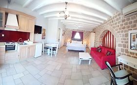 Myral Guesthouse